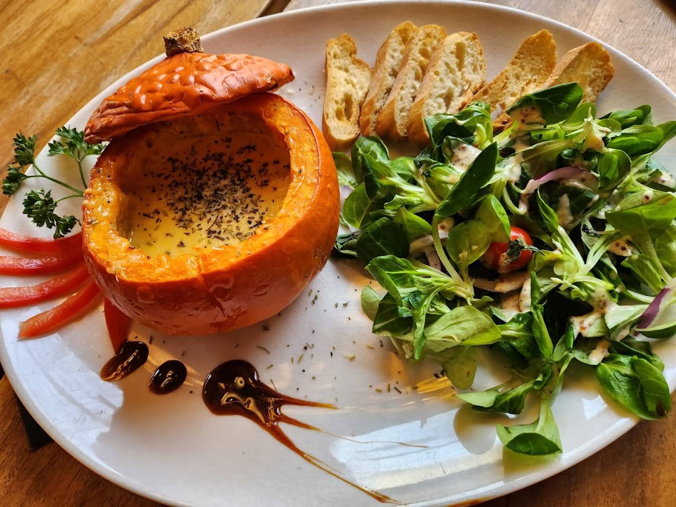 la table de sté restaurant français halal